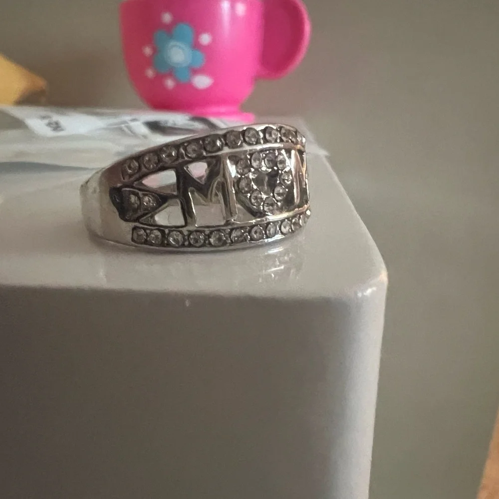Mom ring - Picture 4 of 12